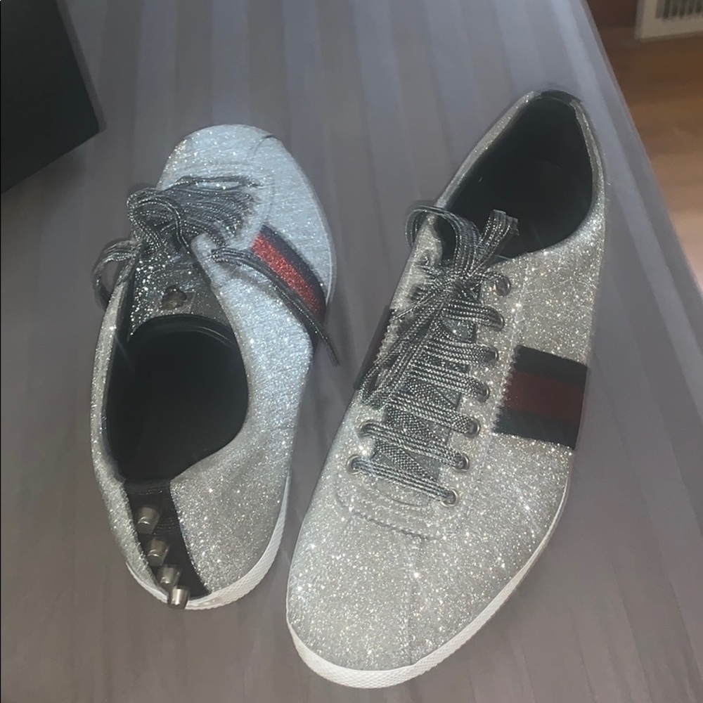 Worn 1 time and good condition